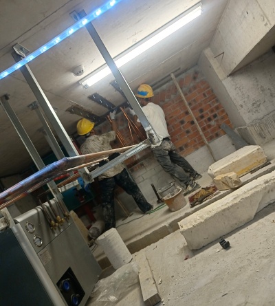 南寧西鄉(xiāng)塘農(nóng)科院種子庫樓板粘鋼加固工程案例